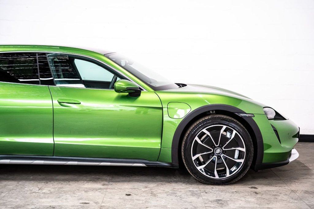 Used Porsche Taycan 2023 for sale - 78068391: Photo 35