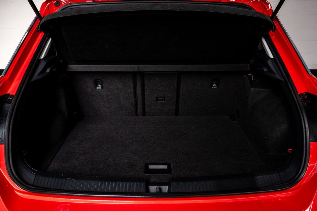 Used Volkswagen T-Roc 2018 for sale - 76417855: Photo 32