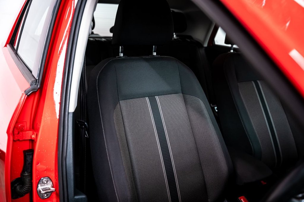 Used Volkswagen T-Roc 2018 for sale - 76417855: Photo 4