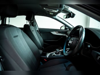 Used Audi A4 2022 for sale - 76454290: Photo