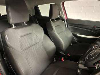 Used Suzuki Swift 2021 for sale - 74746373: Photo