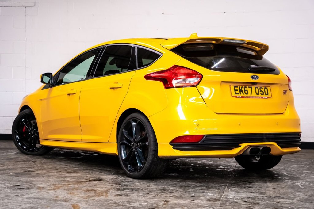 Used Ford Focus 2017 for sale - 77236329: Photo 3