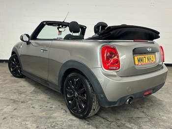 Used MINI Convertible 2017 for sale - 75896318: Photo