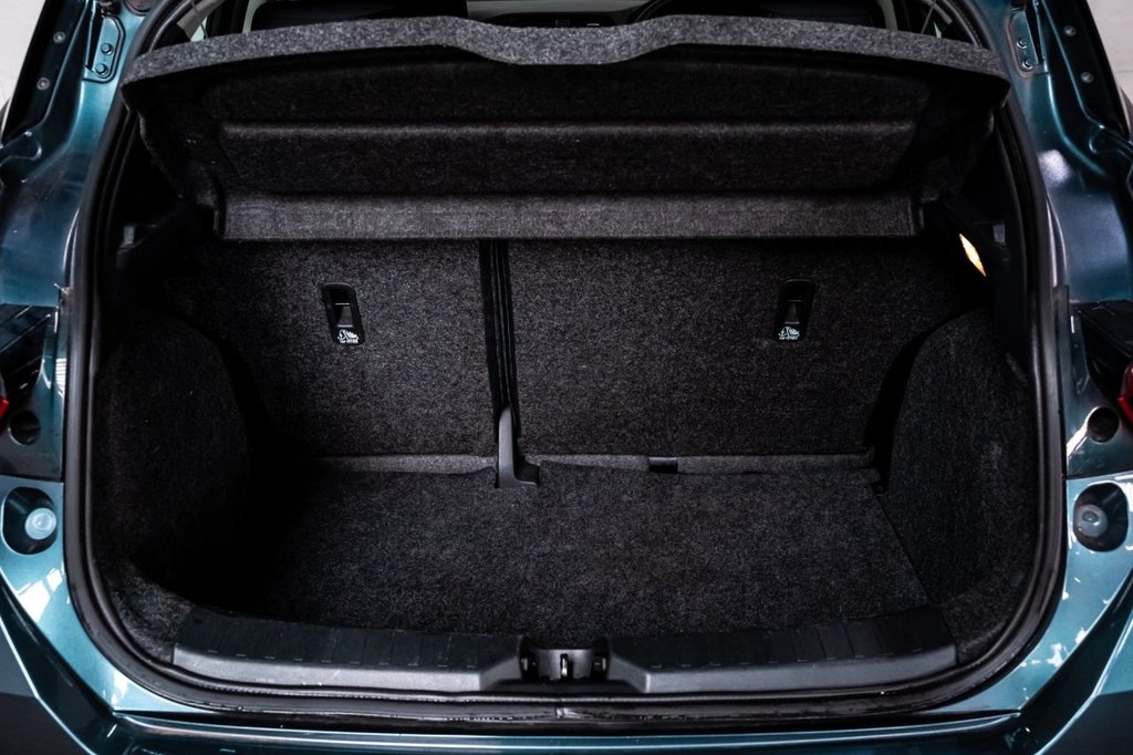 Used Nissan Micra 2017 for sale - 76417299: Photo 29