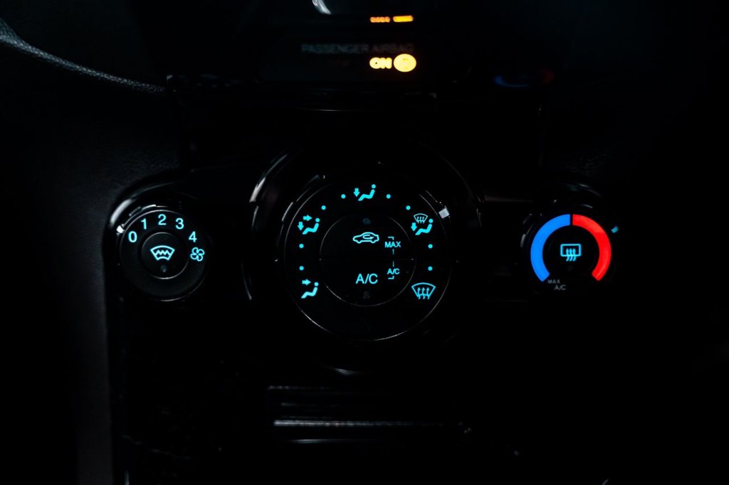 Used Ford Fiesta 2015 for sale - 76610323: Photo 13