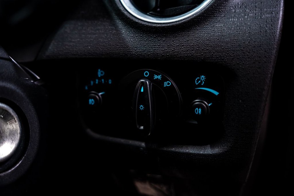 Used Ford Fiesta 2015 for sale - 76610323: Photo 18