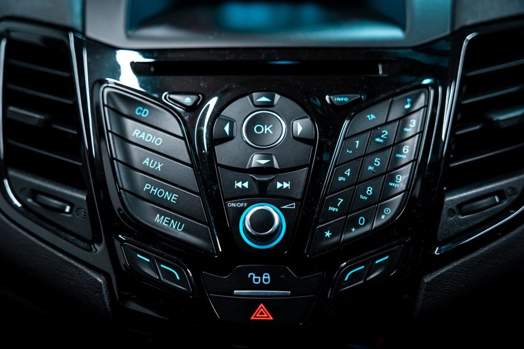 Used Ford Fiesta 2015 for sale - 76610323: Photo 9