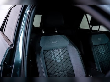 Used Volkswagen T-Roc 2024 for sale - 77546648: Photo