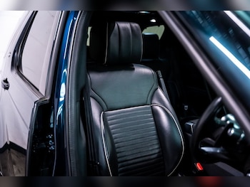 Used Land Rover Discovery 2019 for sale - 77048900: Photo