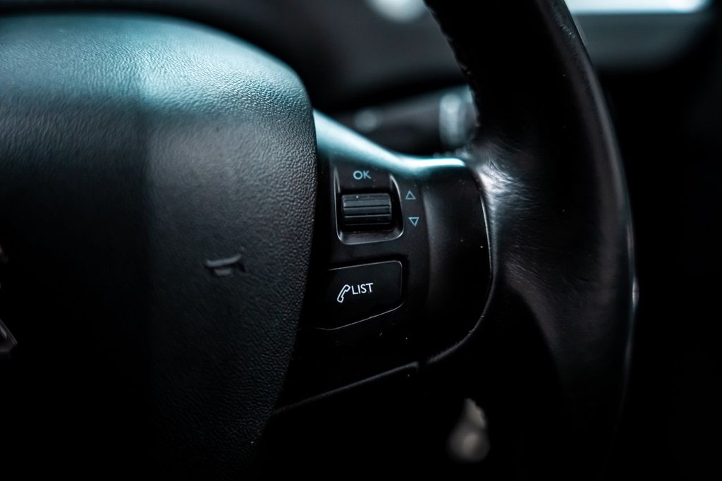Used Peugeot 2008 2014 for sale - 77477720: Photo 15