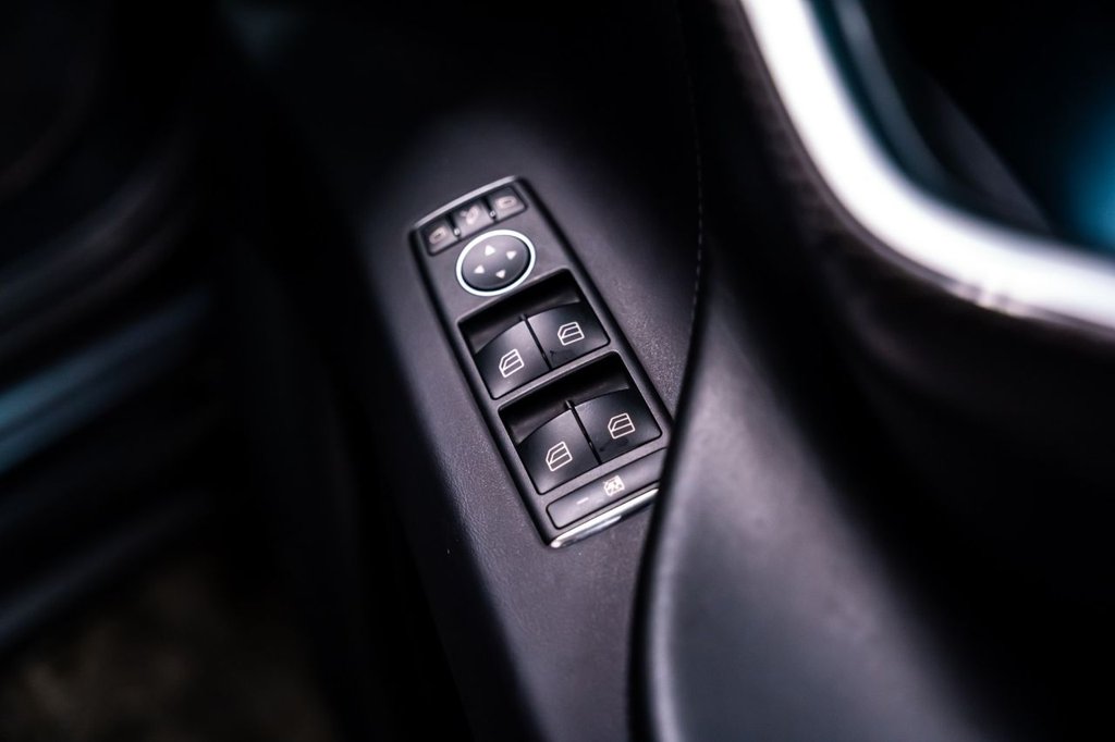 Used Tesla Model X 2017 for sale - 77133059: Photo 21