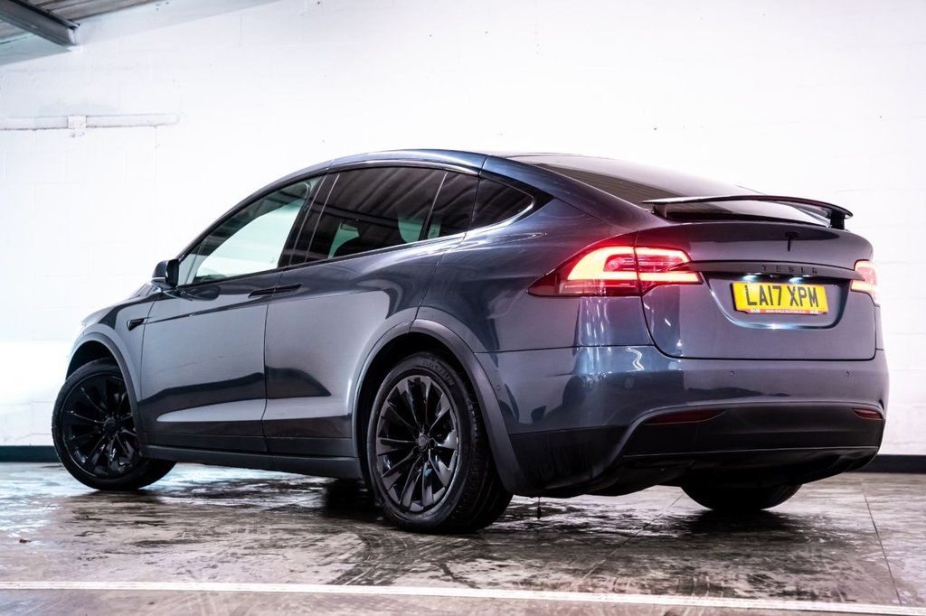 Used Tesla Model X 2017 for sale - 77133059: Photo 4