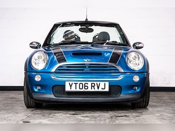 Used MINI Convertible 2006 for sale - 75830721: Photo