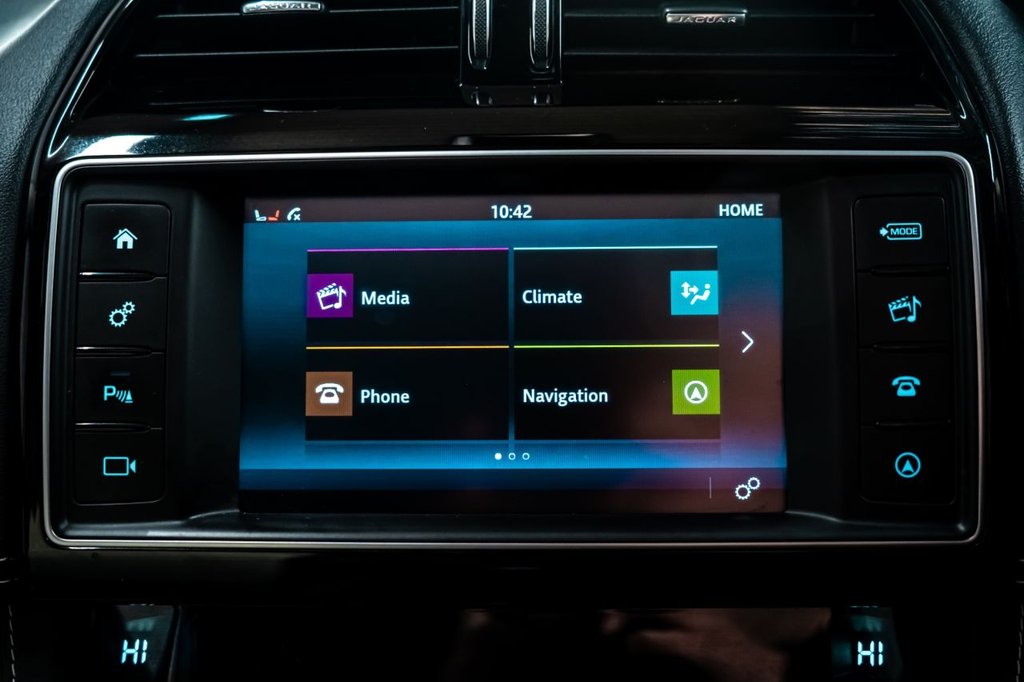 Used Jaguar F-Pace 2018 for sale - 77319540: Photo 10