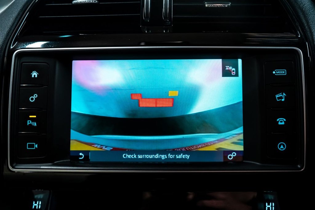 Used Jaguar F-Pace 2018 for sale - 77319540: Photo 13