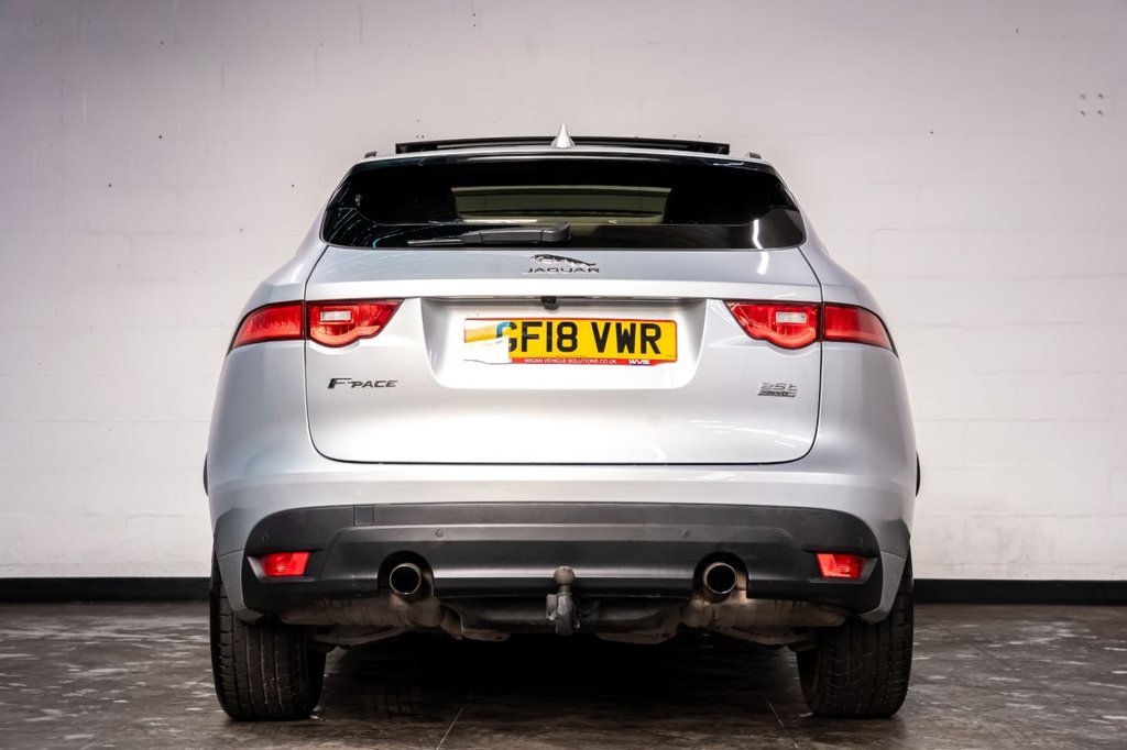 Used Jaguar F-Pace 2018 for sale - 77319540: Photo 32