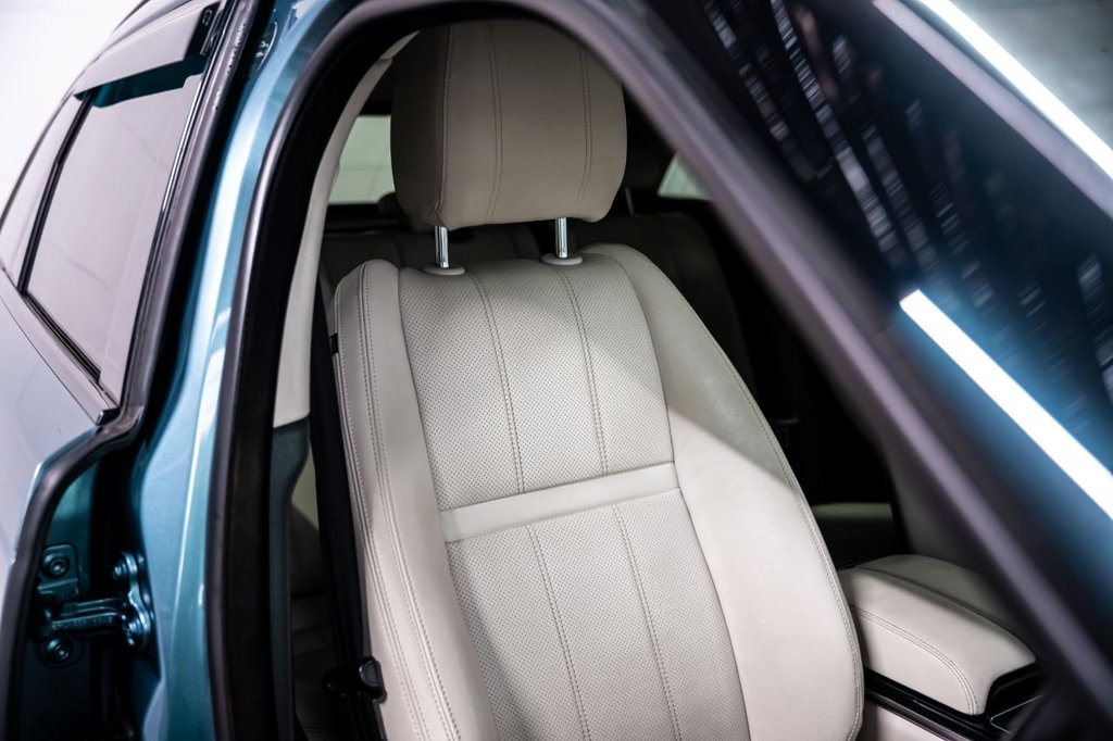 Used Land Rover Range Rover Velar 2018 for sale - 76546957: Photo 4