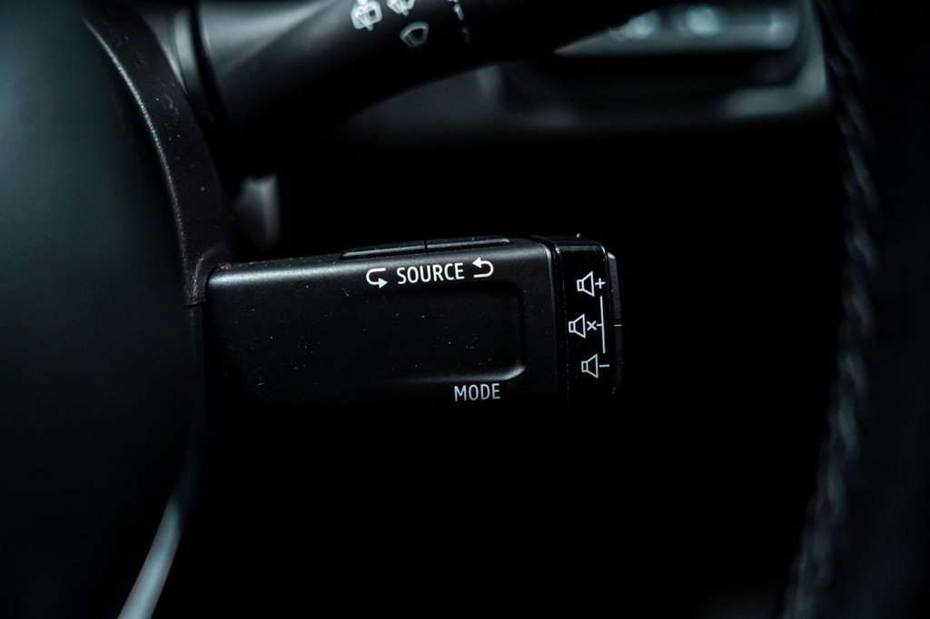 Used Renault Clio 2021 for sale - 77849563: Photo 21