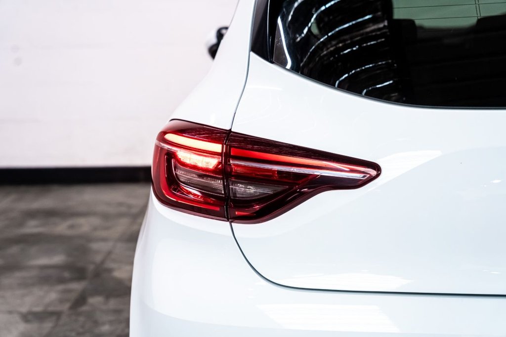 Used Renault Clio 2021 for sale - 77849563: Photo 30