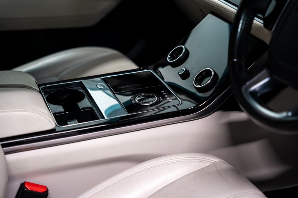 Used Land Rover Range Rover Velar 2018 for sale - 77319574: Photo 14