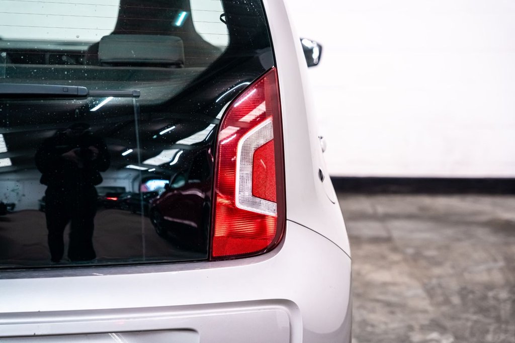 Used Volkswagen up! 2015 for sale - 77849558: Photo 23