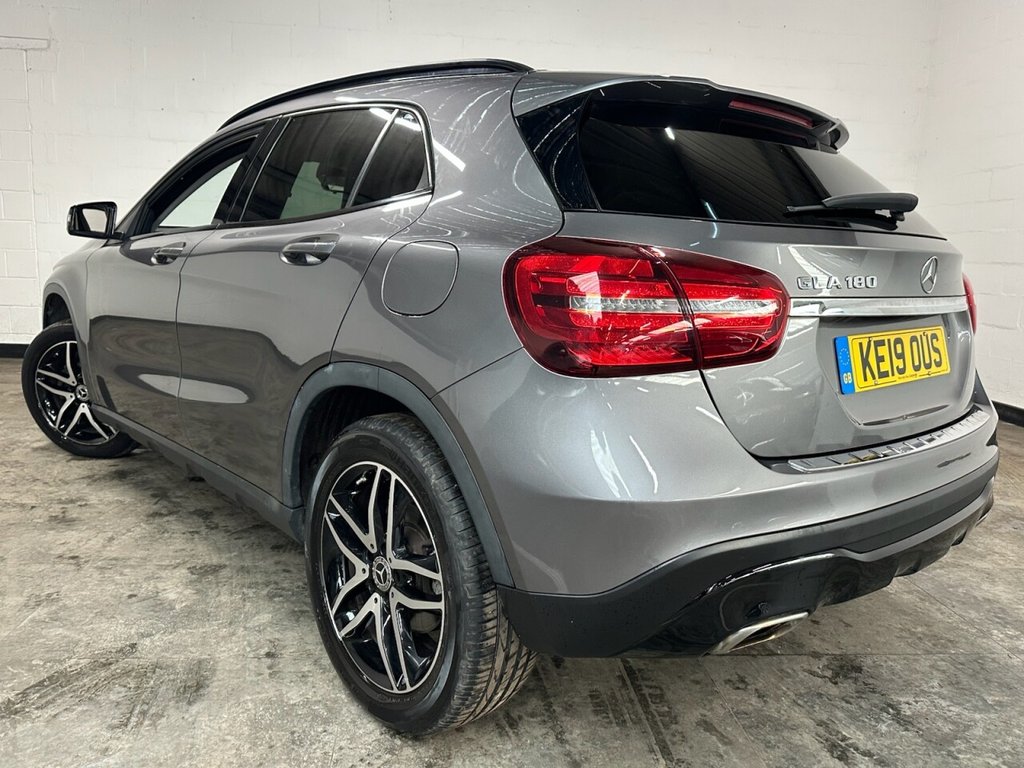Used Mercedes-Benz GLA 2019 for sale - 77498521: Photo 2