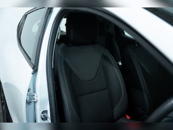 Used Renault Clio 2019 for sale - 76376330: Photo