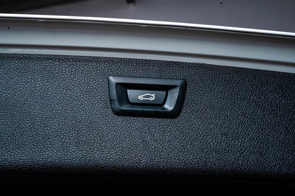 Used BMW 3 Series 2017 for sale - 77748580: Photo 40