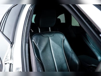 Used BMW 3 Series 2017 for sale - 77748580: Photo