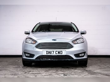 Used Ford Focus 2017 for sale - 76185261: Photo 2