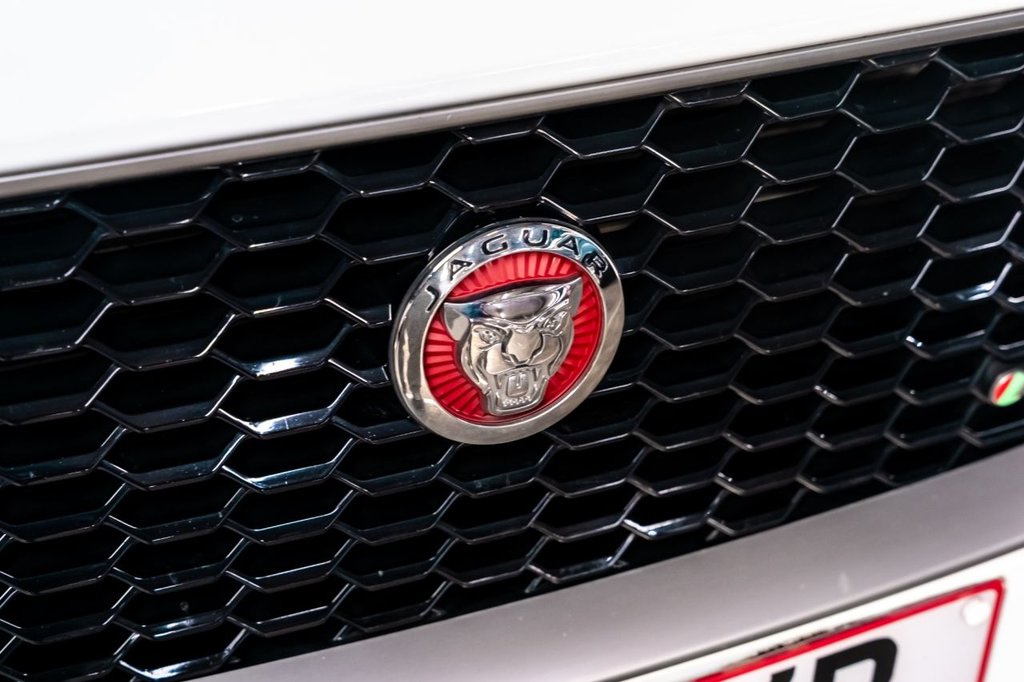 Used Jaguar E-Pace 2019 for sale - 76840927: Photo 41