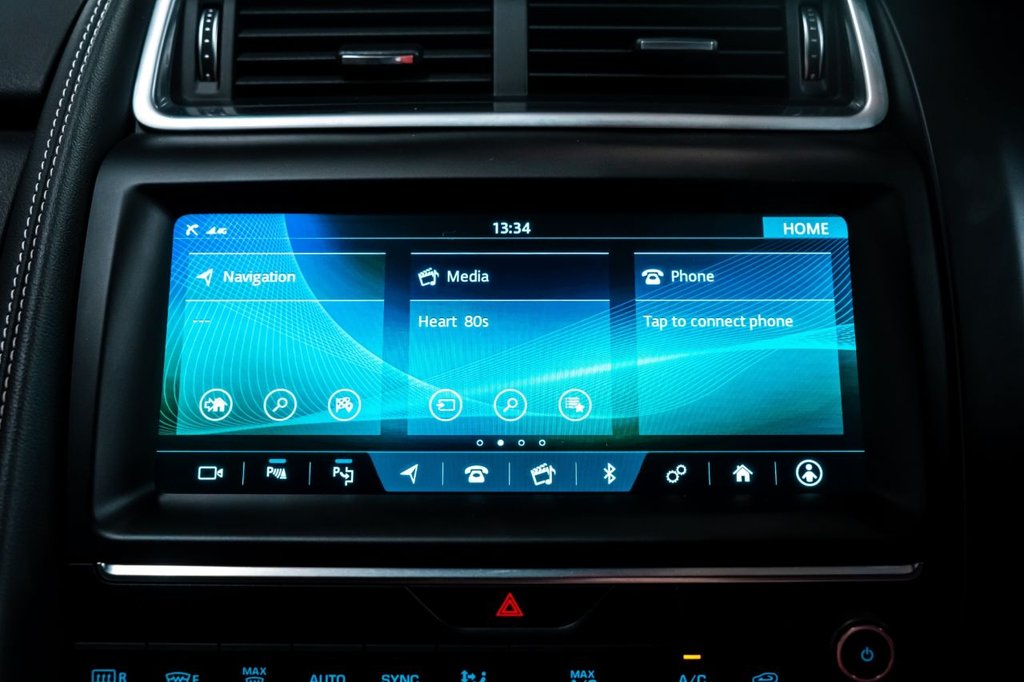 Used Jaguar E-Pace 2019 for sale - 76840927: Photo 9