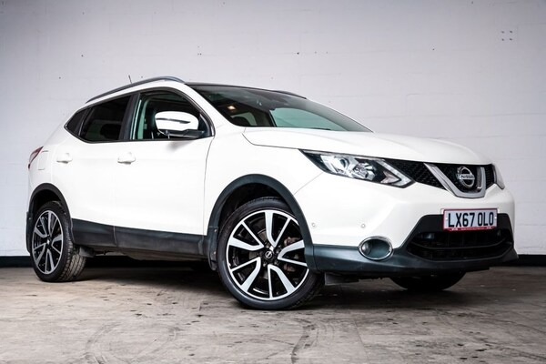 Used Nissan Qashqai 2017 for sale - 76080400: Photo 1