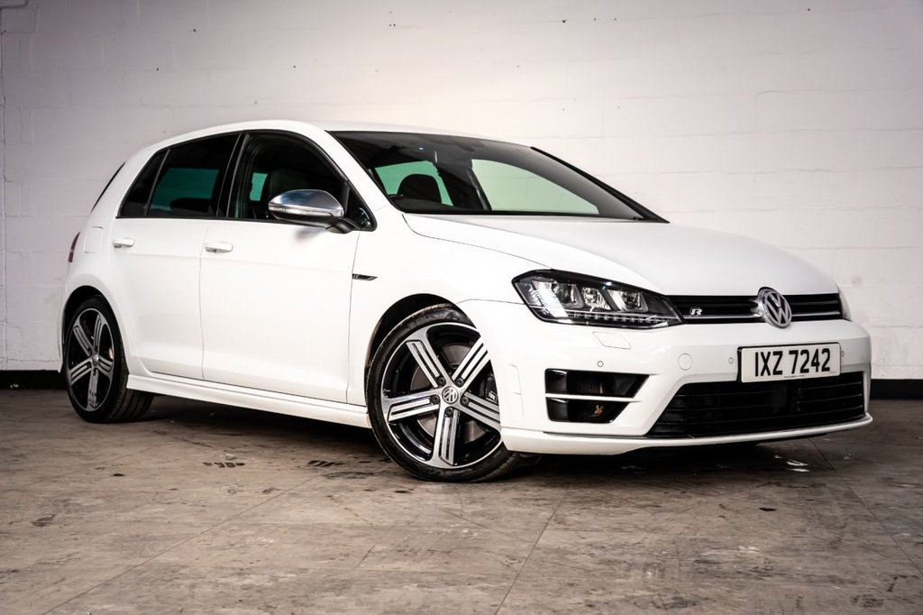 Used Volkswagen Golf 2016 for sale - 76703740: Photo 1