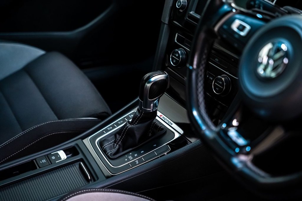 Used Volkswagen Golf 2016 for sale - 76703740: Photo 15