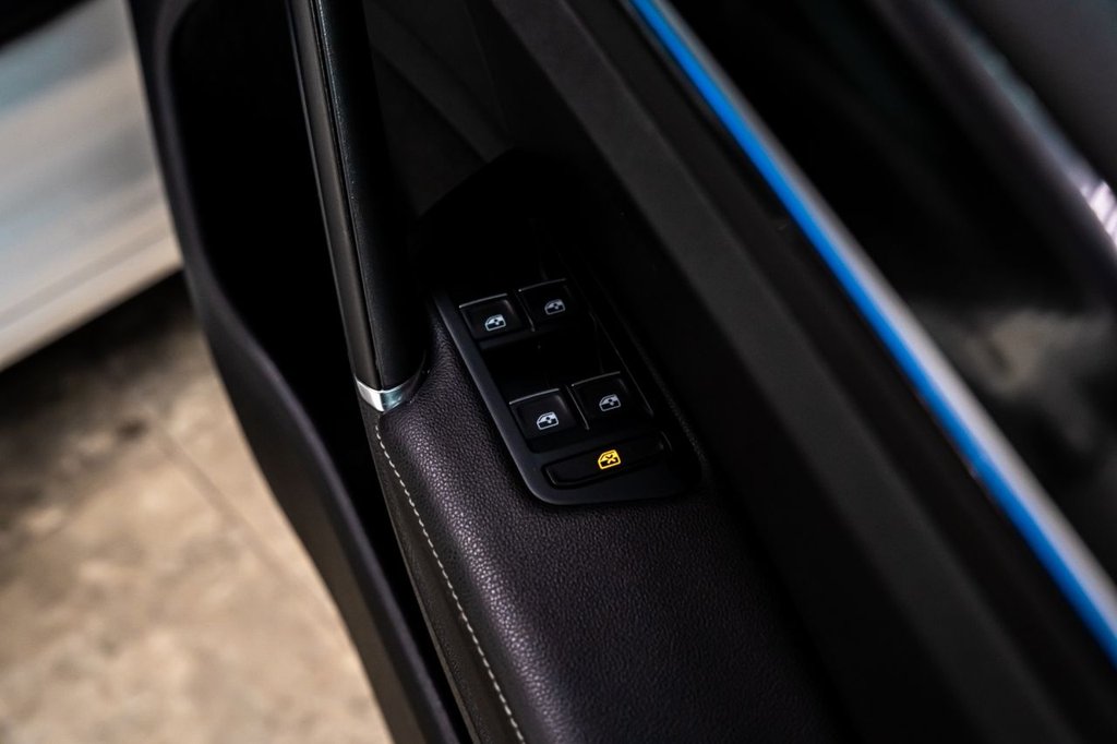 Used Volkswagen Golf 2016 for sale - 76703740: Photo 21