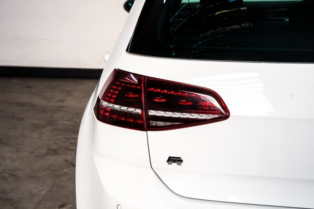 Used Volkswagen Golf 2016 for sale - 76703740: Photo 29