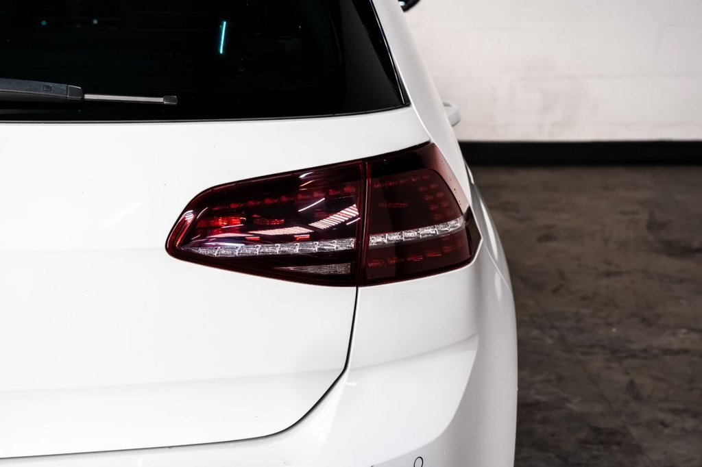 Used Volkswagen Golf 2016 for sale - 76703740: Photo 30