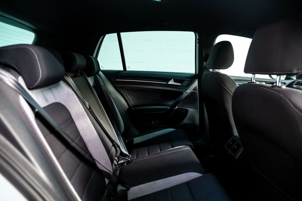 Used Volkswagen Golf 2016 for sale - 76703740: Photo 6