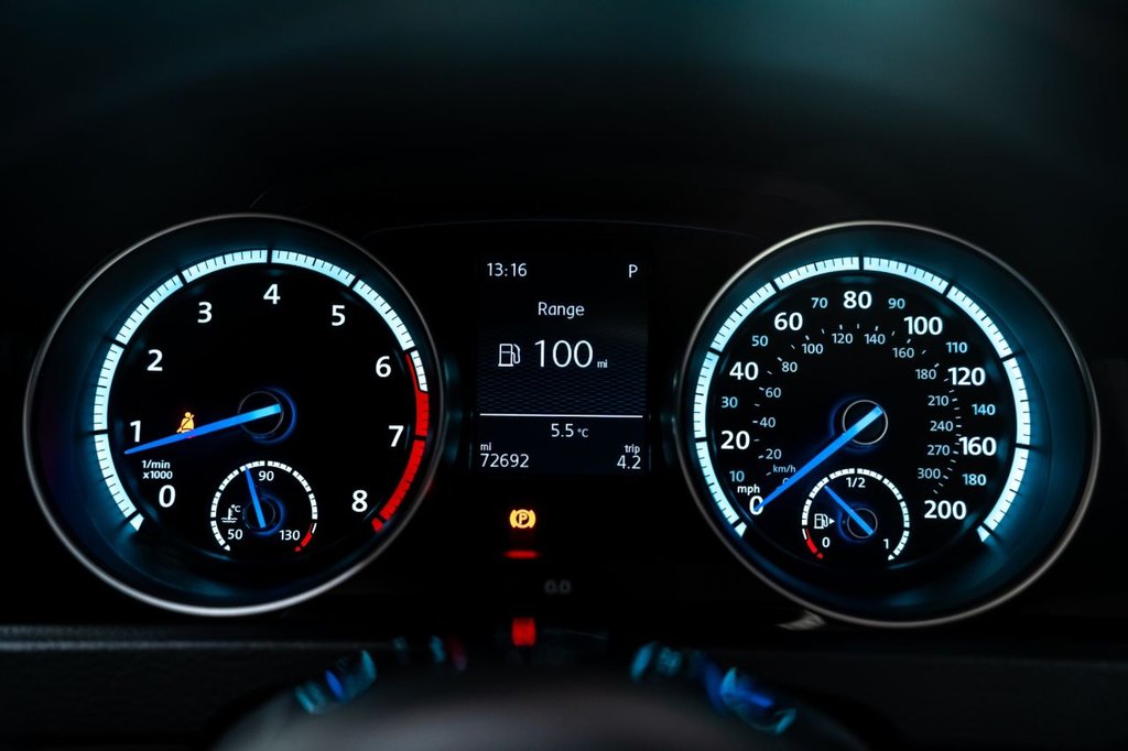 Used Volkswagen Golf 2016 for sale - 76703740: Photo 8