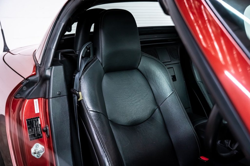 Used Mazda MX-5 2011 for sale - 76604349: Photo 4