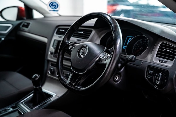 Used Volkswagen Golf 2015 for sale - 76068359: Photo 5