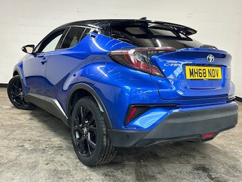 Used Toyota C-HR 2019 for sale - 77383539: Photo