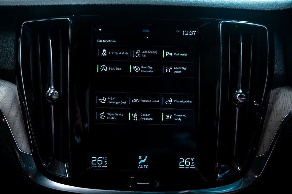 Used Volvo V60 2018 for sale - 76909897: Photo 12