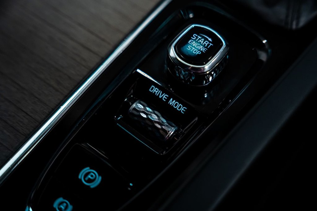 Used Volvo V60 2018 for sale - 76909897: Photo 15