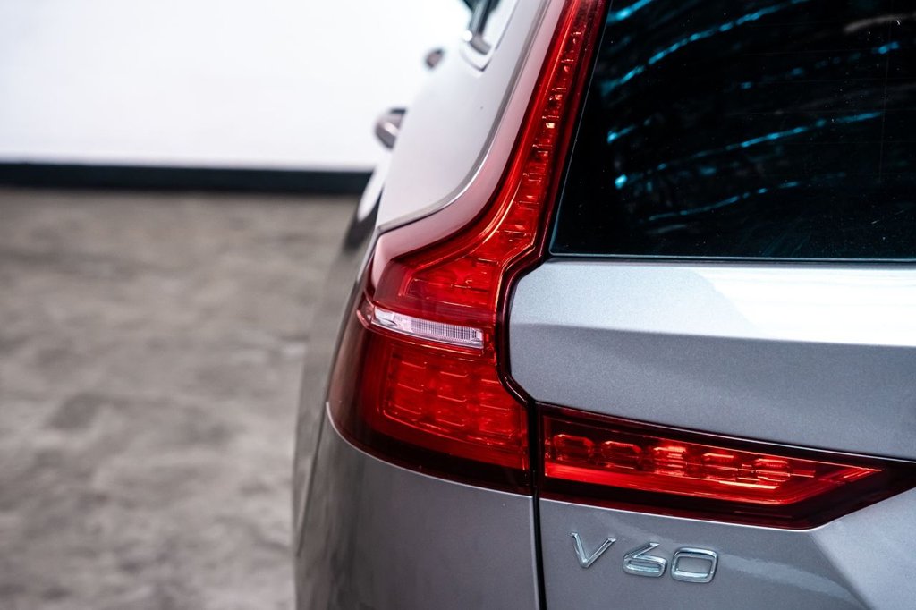 Used Volvo V60 2018 for sale - 76909897: Photo 30
