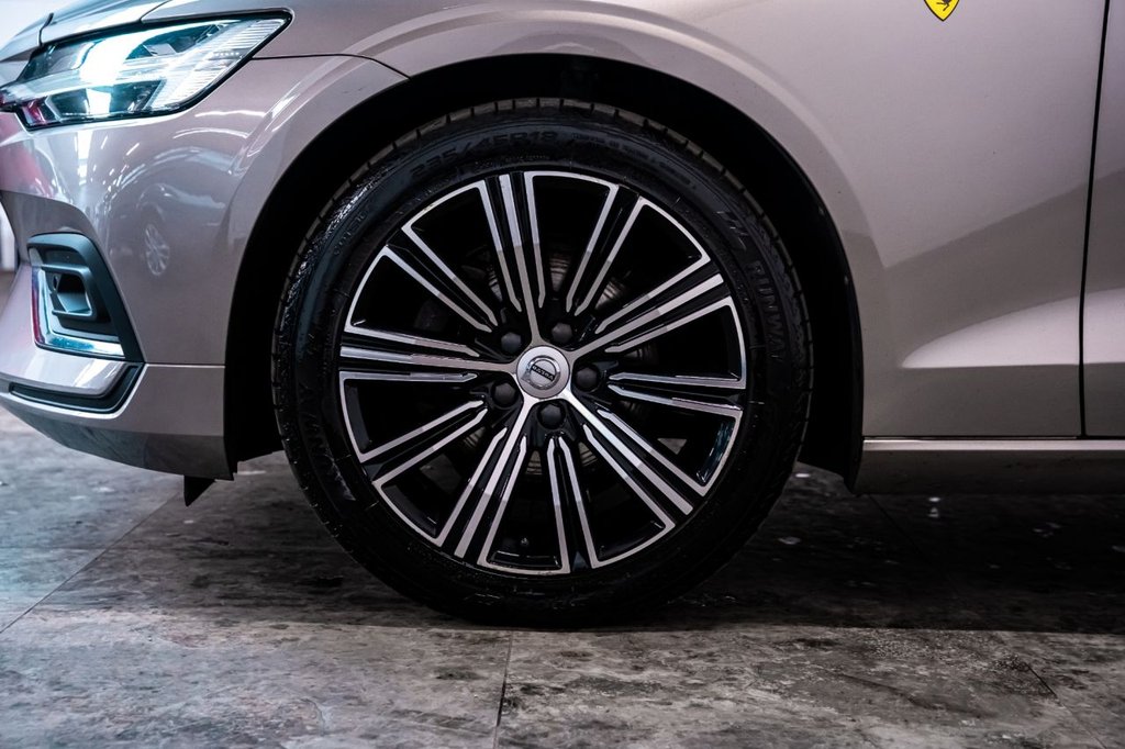 Used Volvo V60 2018 for sale - 76909897: Photo 39