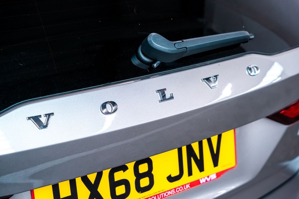 Used Volvo V60 2018 for sale - 76909897: Photo 43