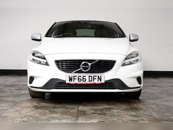 Used Volvo V40 2016 for sale - 78702302: Photo