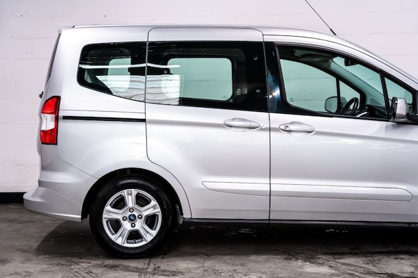 Used Ford Tourneo Courier 2019 for sale - 75716332: Photo 19